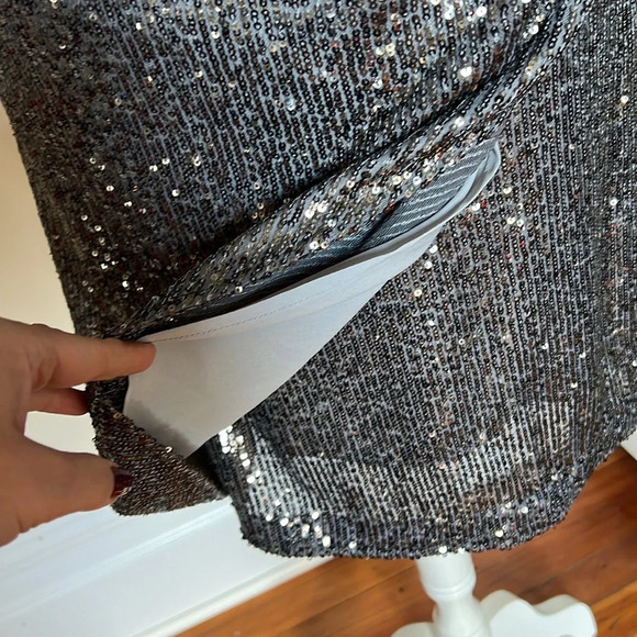 LOFT Festive Silver Metallic Sequins Faux Wrap Mini Skirt - Size 4 - Picture 3 of 7